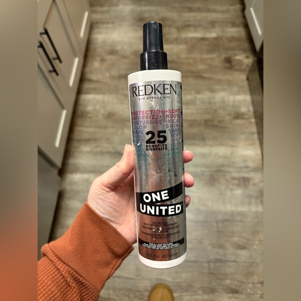 Redken One United Multi-Benefit Spray